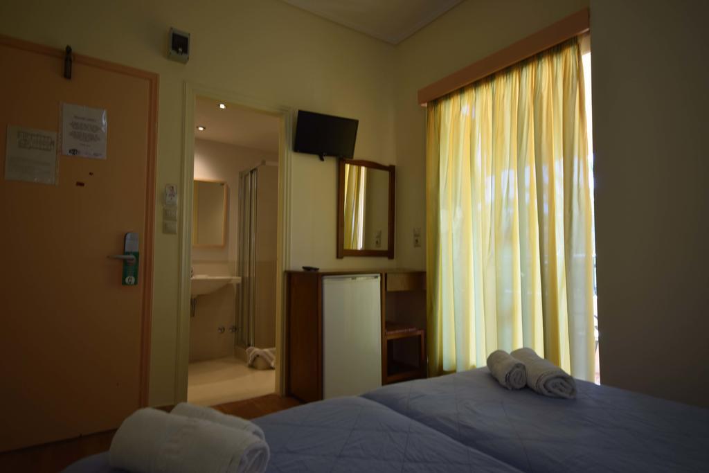 Lefktron Hotel Stoúpa Exterior photo